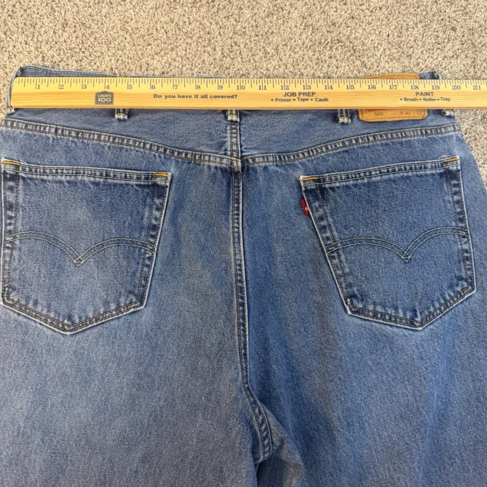 Levis 560 Comfort Fit Tapered Leg Jeans Mens 40x32 Medium Wash Blue Denim